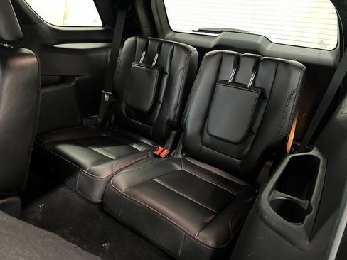 Used 2019 Ford Explorer Sport w/ Equipment Group 401A AWD/4WD image 10