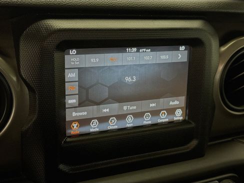 Used 2020 Jeep Wrangler Unlimited Sport S AWD/4WD image 11