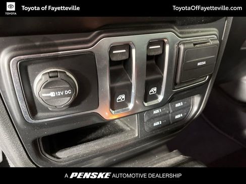 Used 2022 Jeep Wrangler Sport S image 22