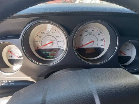 Used 2013 Dodge Challenger R/T RWD image 11