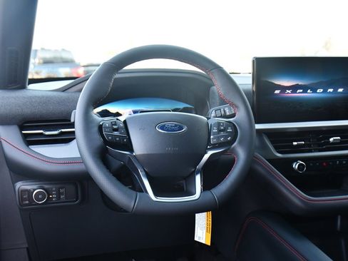 New 2026 Ford Explorer ST-Line w/ ST-Line Street Pack image 12