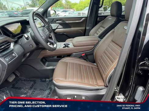New 2026 GMC Acadia Denali Ultimate FWD image 9
