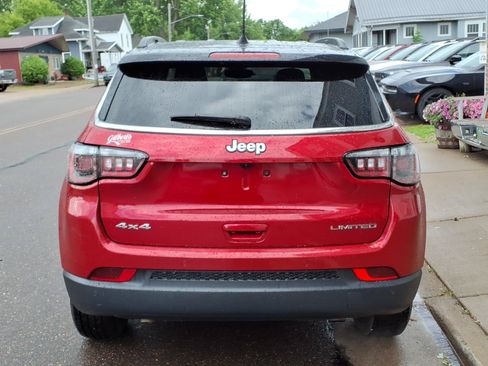 Used 2025 Jeep Compass Limited AWD/4WD image 7
