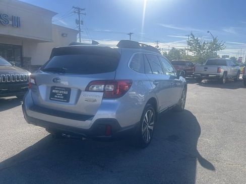 Used 2019 Subaru Outback 2.5i Limited image 8