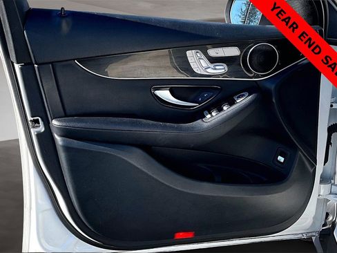 Used 2020 Mercedes-Benz GLC 300 4MATIC image 23