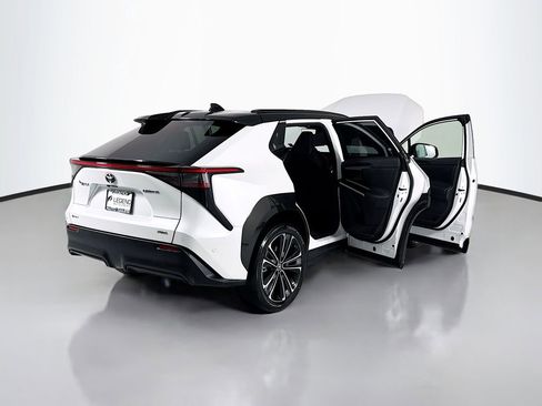 Used 2024 Toyota bZ4X Limited w/ Weather Package image 20