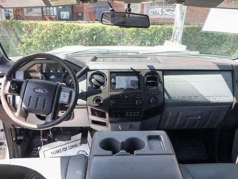 Used 2013 Ford F550 2WD Crew Cab Super Duty w/ Payload Upgrade Pkg image 20