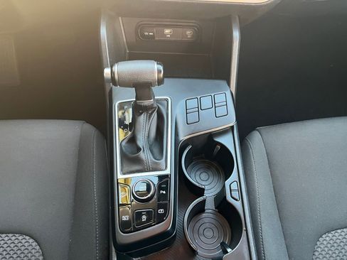 Used 2023 Kia Sportage LX image 38