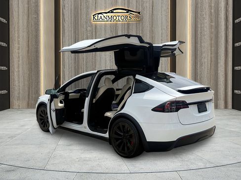 Used 2023 Tesla Model X AWD/4WD image 27