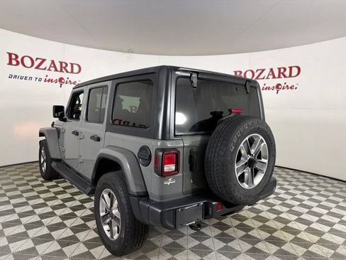 Used 2019 Jeep Wrangler Unlimited Sahara AWD/4WD image 6