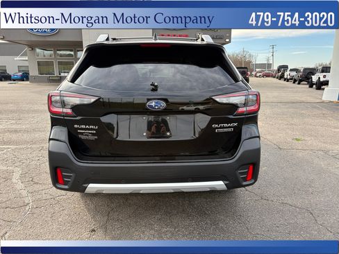 Used 2022 Subaru Outback Touring AWD/4WD image 7