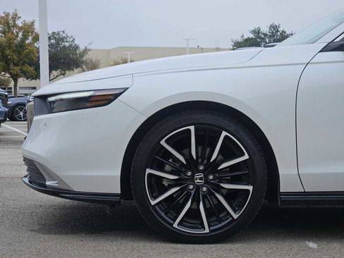 Used 2024 Honda Accord Touring image 8