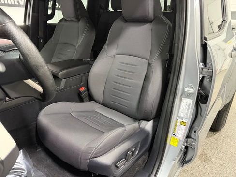 Used 2024 Toyota Tacoma TRD Sport w/ TRD Sport Upgrade Package image 19