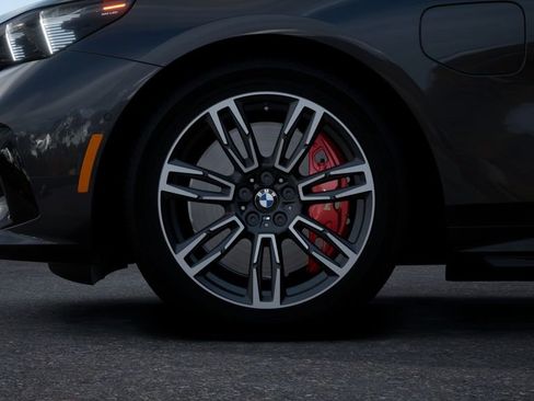 New 2026 BMW 550e xDrive AWD/4WD image 33