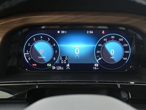 Used 2025 Volkswagen Atlas SE w/ Panoramic Sunroof Package image 23