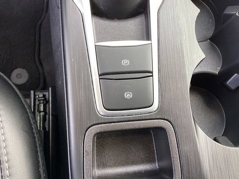 Used 2025 Ford Escape Platinum AWD/4WD image 31