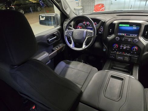 Used 2021 Chevrolet Silverado 1500 LT Trail Boss w/ Convenience Package II AWD/4WD image 39