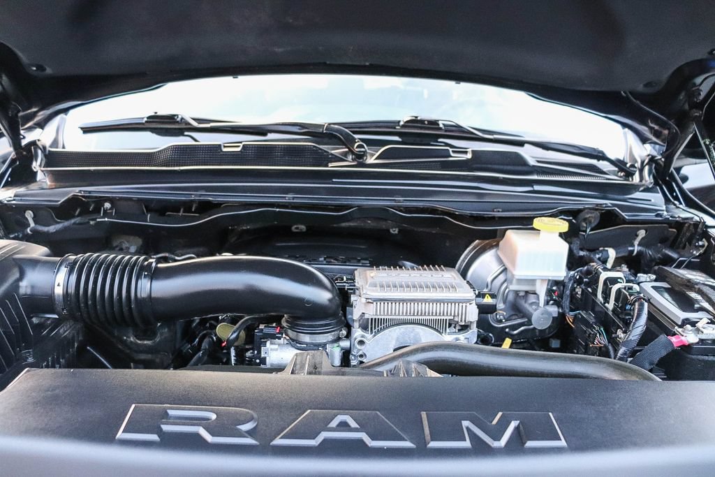 Used 2024 RAM 1500 Laramie AWD/4WD image 29