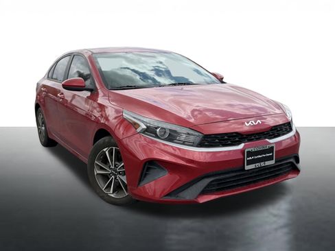 Certified 2023 Kia Forte LXS FWD image 1