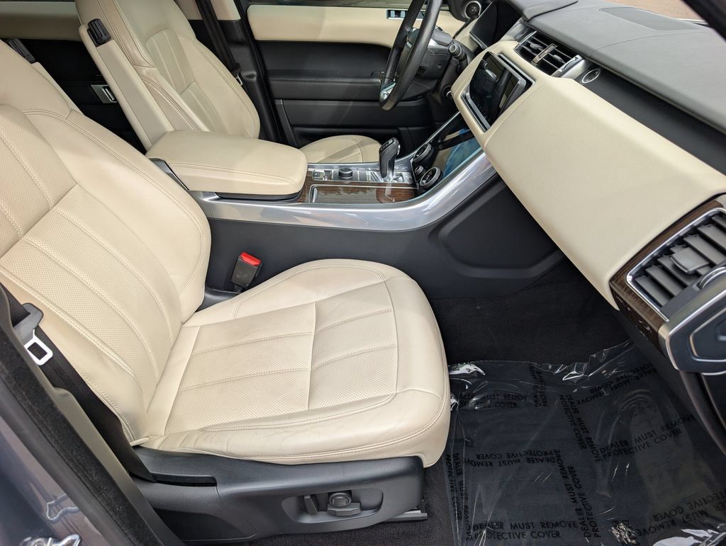 Used 2018 Land Rover Range Rover Sport HSE AWD/4WD image 11