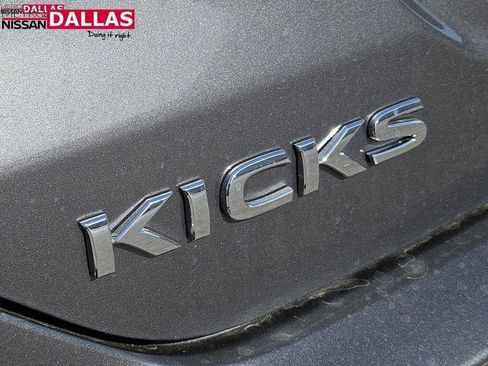 New 2025 Nissan Kicks Play S image 10