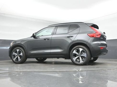 New 2026 Volvo XC40 B5 Plus w/ Climate Package AWD/4WD image 41