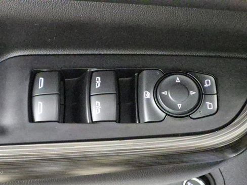 Used 2020 GMC Acadia SLT image 14