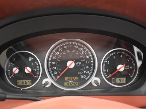Used 2008 Chrysler Crossfire Limited image 43