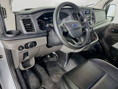 Used 2024 Ford Transit 250 148 Medium Roof Extended AWD image 9
