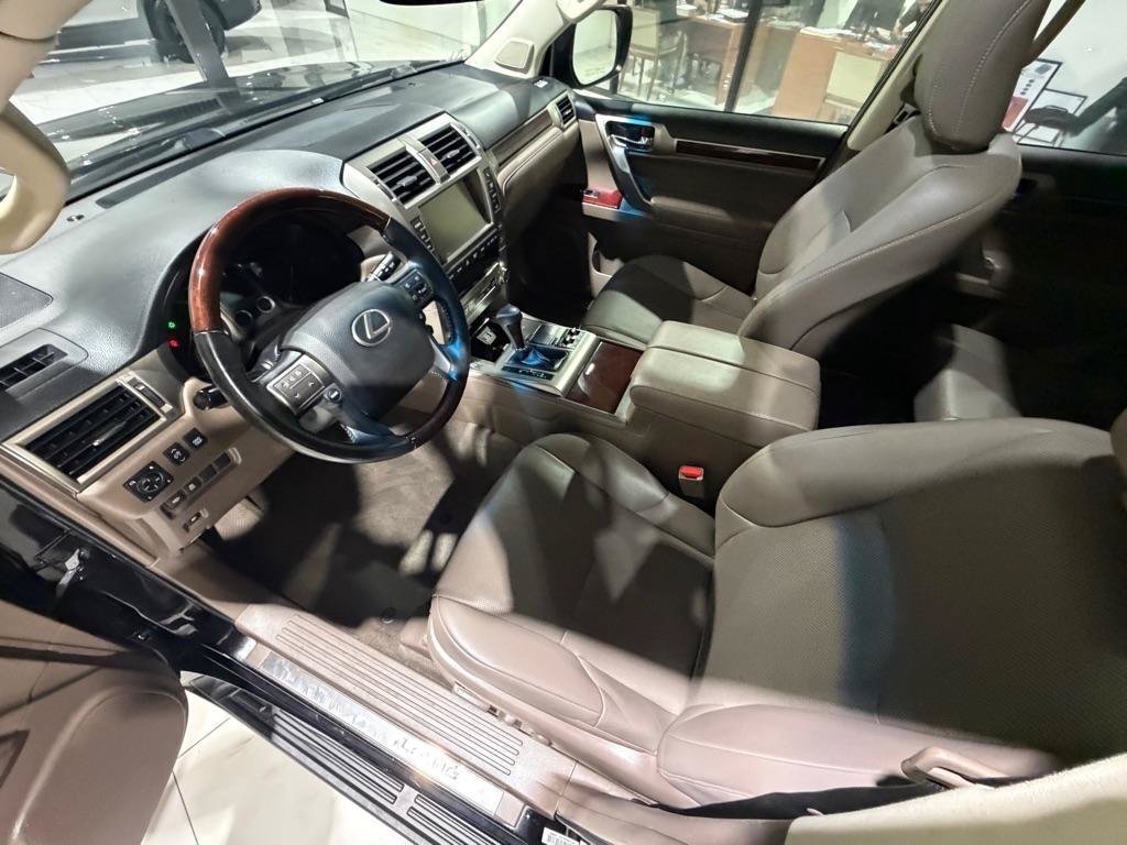Used 2019 Lexus GX 460 Premium AWD/4WD image 19