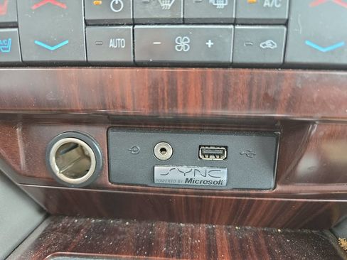 Used 2012 Ford F150 King Ranch AWD/4WD image 32