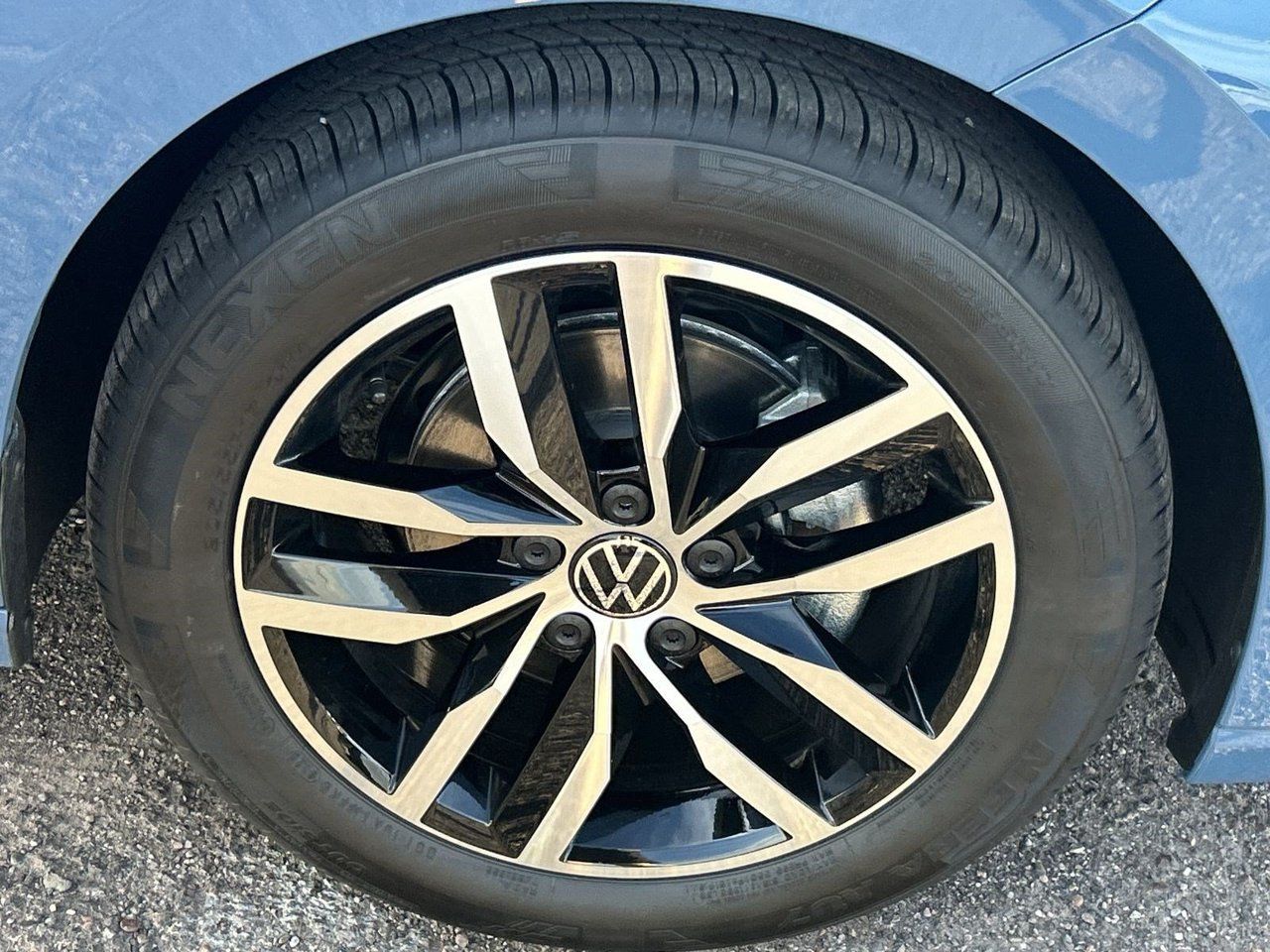 New 2027 Volkswagen Jetta SE FWD image 6