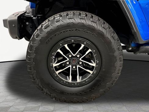 Used 2024 Jeep Wrangler Unlimited Rubicon AWD/4WD image 34