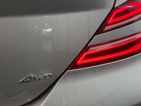 Used 2025 Genesis G70 2.5T image 33