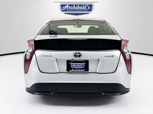 Used 2017 Toyota Prius Three Touring image 7