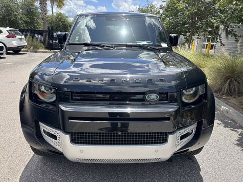 Certified 2025 Land Rover Defender 110 S AWD/4WD image 8