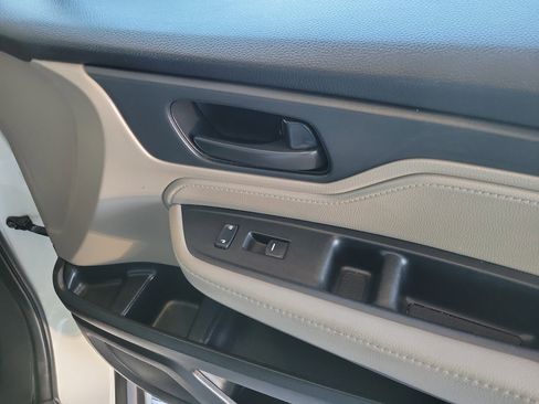 Used 2019 Honda Odyssey EX image 28