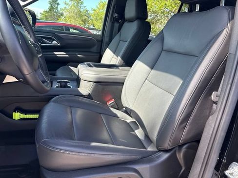 Used 2022 Chevrolet Tahoe Z71 w/ Off-Road Capability Package AWD/4WD image 3