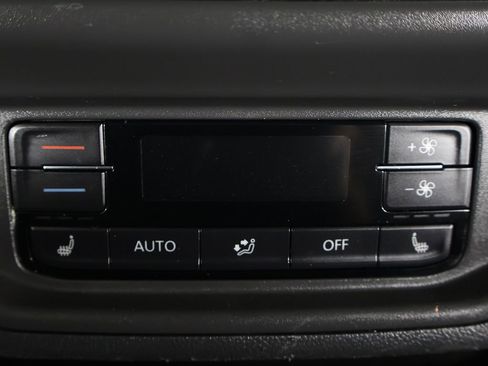 Used 2024 Volkswagen Atlas SEL AWD/4WD image 43