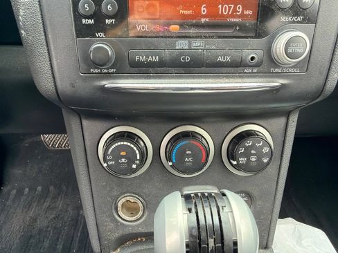 Used 2011 Nissan Rogue SV AWD/4WD image 16