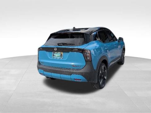 Used 2025 Nissan Kicks SR AWD/4WD image 6