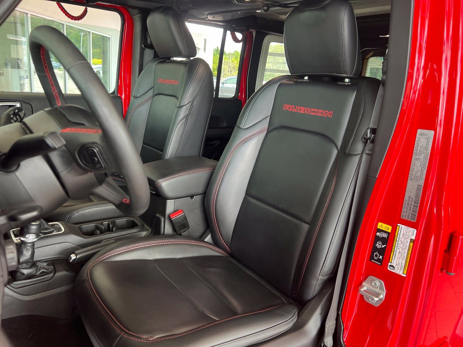 Used 2024 Jeep Wrangler Unlimited Rubicon w/ Technology Group AWD/4WD image 33