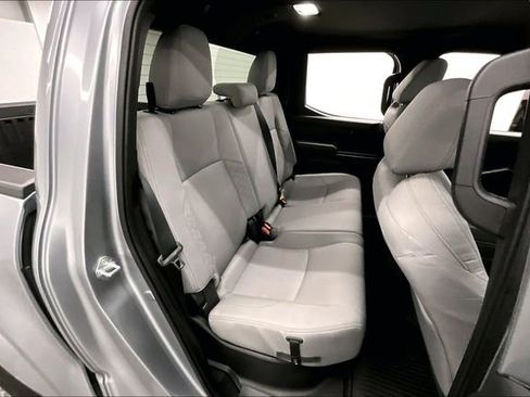 Used 2025 Toyota Tacoma SR5 AWD/4WD image 25
