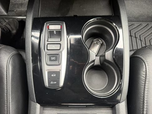 Used 2017 Honda Pilot Elite image 22