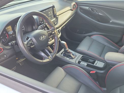 Used 2020 Hyundai Elantra GT N Line image 5