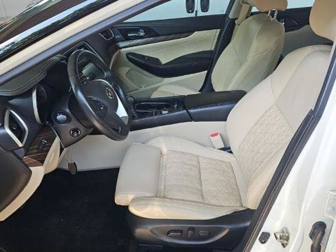 Used 2018 Nissan Maxima Platinum FWD image 9