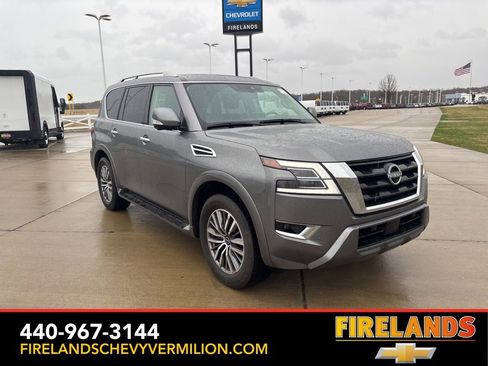 Used 2024 Nissan Armada SL image 8