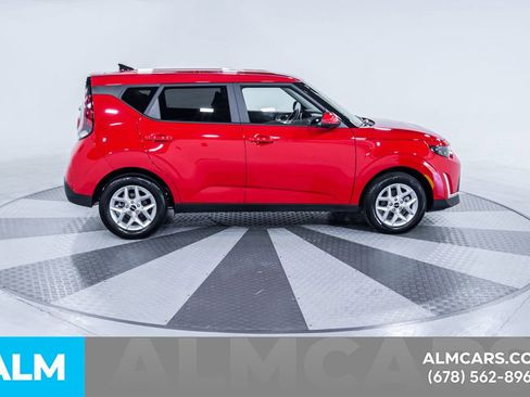 Used 2025 Kia Soul LX w/ LX Technology Package image 11