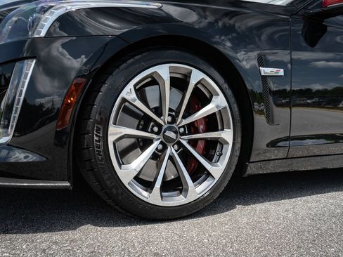 Used 2018 Cadillac CTS V RWD image 13