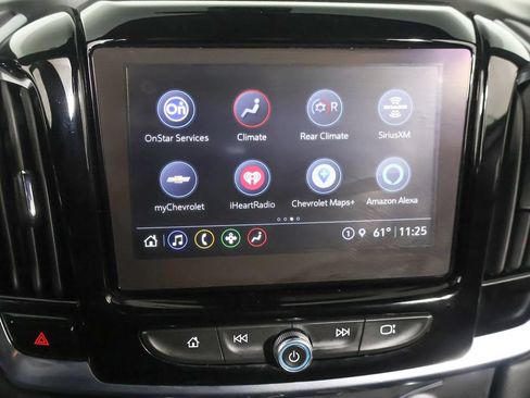 Used 2023 Chevrolet Traverse LT AWD/4WD image 46